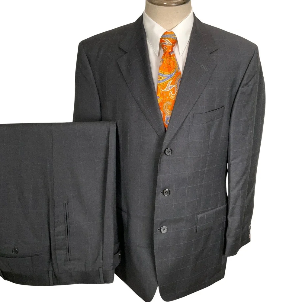 Hugo Boss Suit Men 42R Charcoal Gray Windowpane Plaid 3-Button Corporate Wool